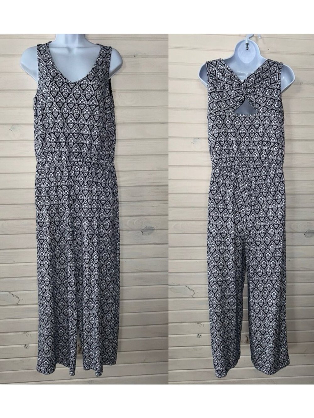 Talbots Sz SMALL Twist Back Medallion Print Jumpsuit Jersey Knit Stretch EUC